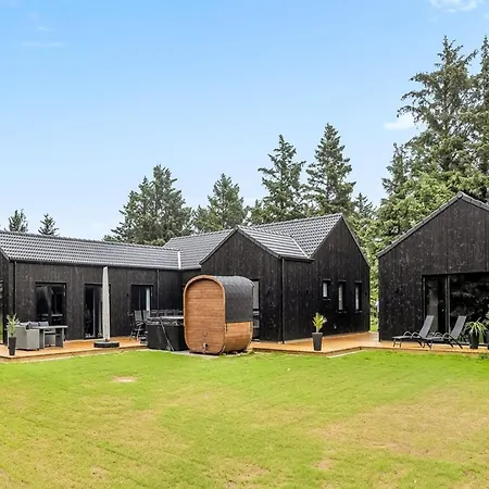 Lillesol - 1-3km From The Sea By Interhome Hjørring