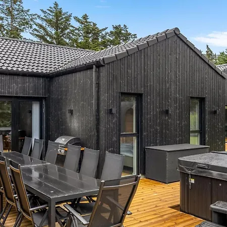 Ferienhaus Lillesol - 1-3km From The Sea By Interhome