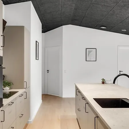 Ferienhaus Lillesol - 1-3km From The Sea By Interhome