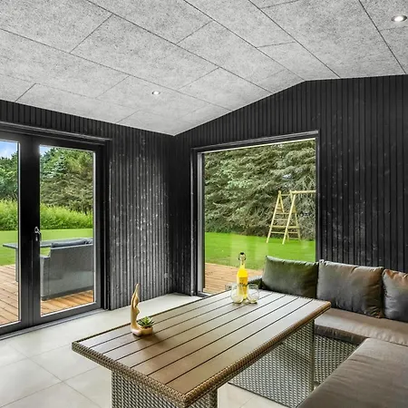 Lillesol - 1-3km From The Sea By Interhome *