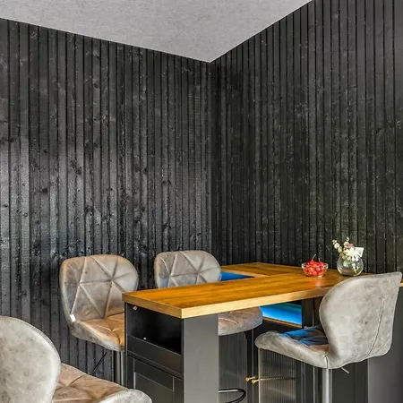 Lillesol - 1-3km From The Sea By Interhome